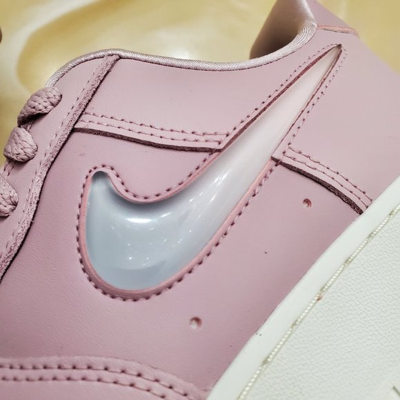 Nike Air Force 1 Premium SE - Picture 7 of 13